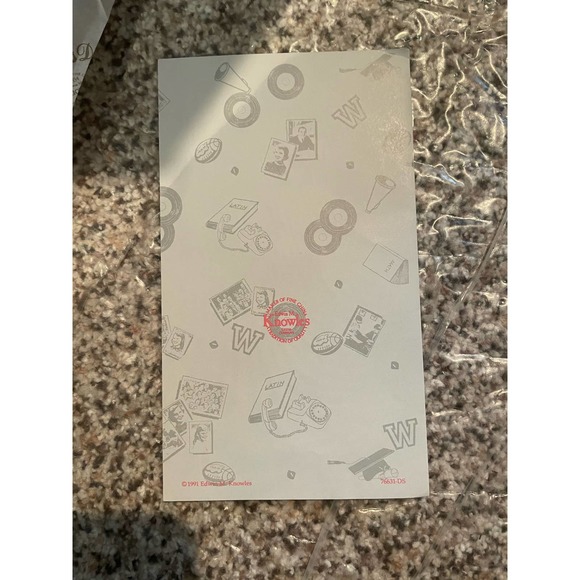 NIB Edwin Knowles Porcelain Doll- "Peggy Sue" - Picture 10 of 10